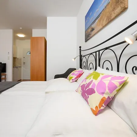 Homestay szállás Osrodek Wczasowy Coral Nad Morzem *