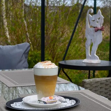 Osrodek Wczasowy Coral Nad Morzem ホームステイ ビチェ