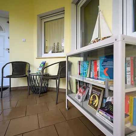 ホームステイ Osrodek Wczasowy Coral Nad Morzem ビチェ