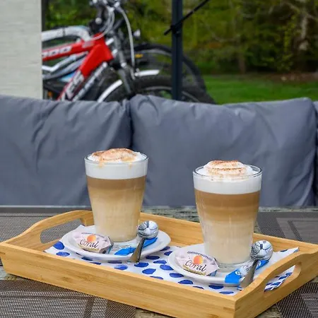 Osrodek Wczasowy Coral Nad Morzem ホームステイ