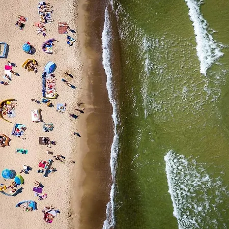 ホームステイ Osrodek Wczasowy Coral Nad Morzem ビチェ