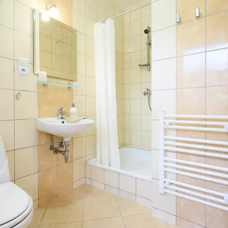 Osrodek Wczasowy Coral Nad Morzem ホームステイ ビチェ