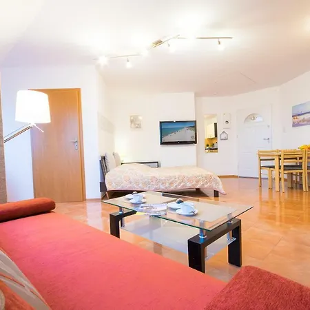 Osrodek Wczasowy Coral Nad Morzem ホームステイ *